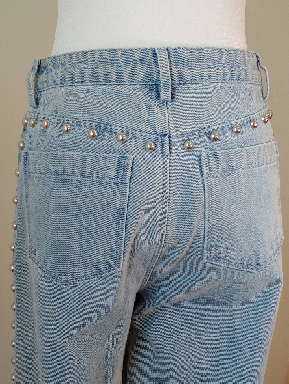 House of Harlow 1960 Light Wash Studded Wide Leg Jeans Women's 6 - Picture 14 of 16